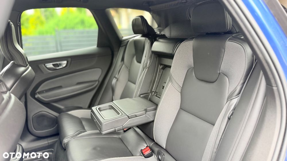 Volvo XC 60 B4 D AWD Geartronic RDesign - 23