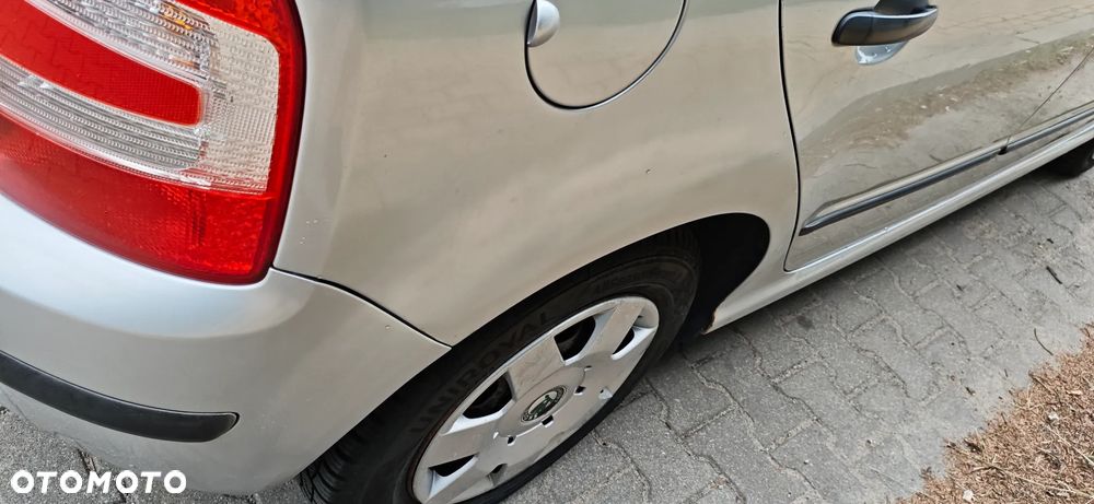 Skoda Fabia 1.4 16V Classic + - 19