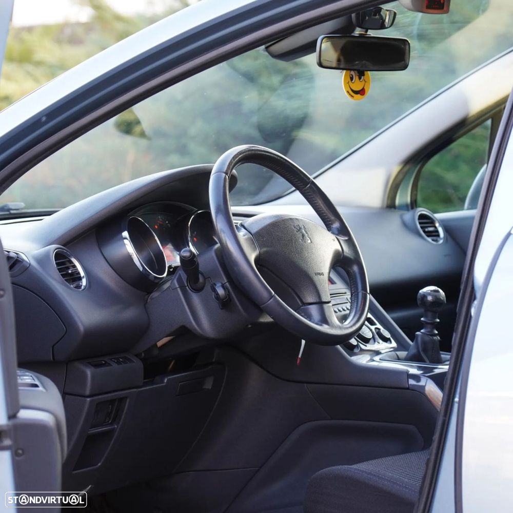 Peugeot 5008 1.6 HDi Premium - 18