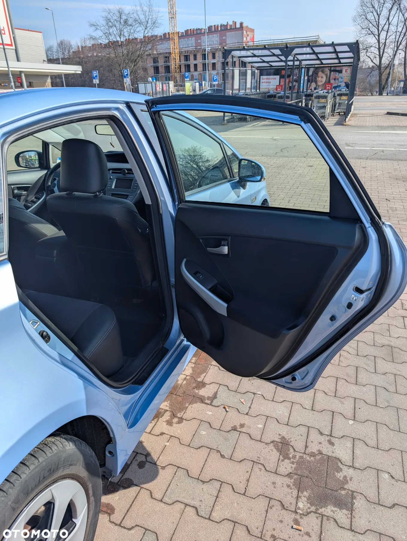 Toyota Prius Plug-in 1.8 HSD Prestige - 12