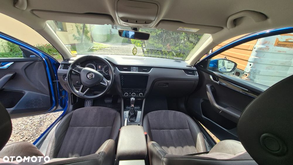 Skoda Octavia 2.0 TDI 4x4 L&K DSG - 13