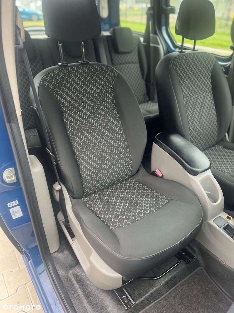 Renault Kangoo 1.6 16V 105 Authentique - 19