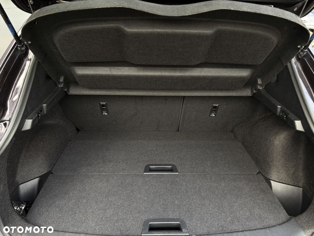 Nissan Qashqai 1.3 DIG-T N-Connecta DCT - 34