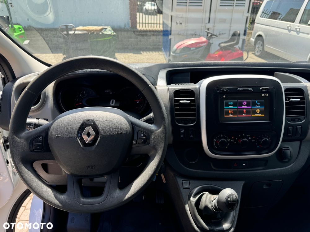Renault Trafic - 23