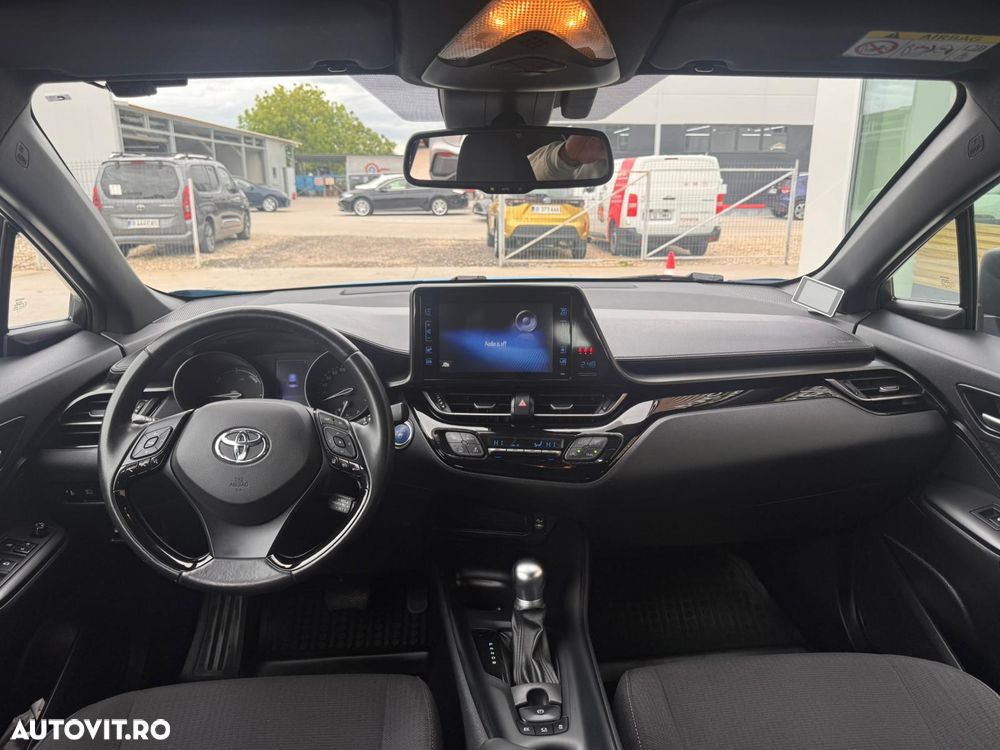 Toyota C-HR 1.8 HSD 122 CP 4x2 CVT Cult - 12