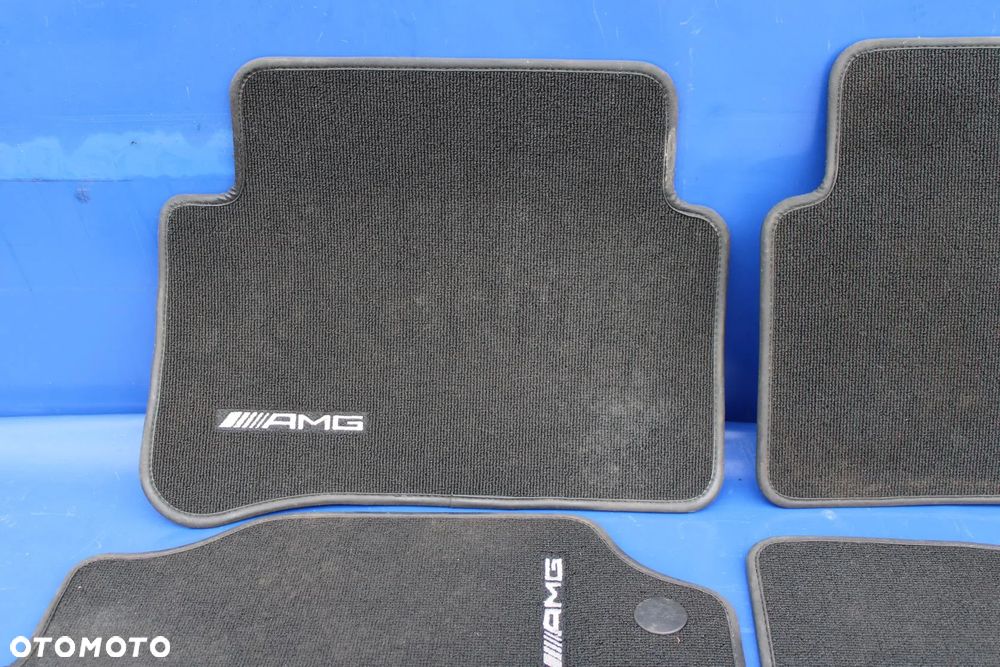 Komplet oryginalnych dywaników AMG OE Mercedes CLS W218 C218 A2126803748 UK - 4