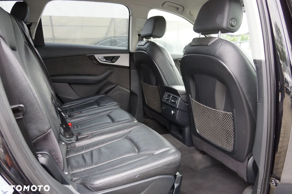 Audi Q7 - 35