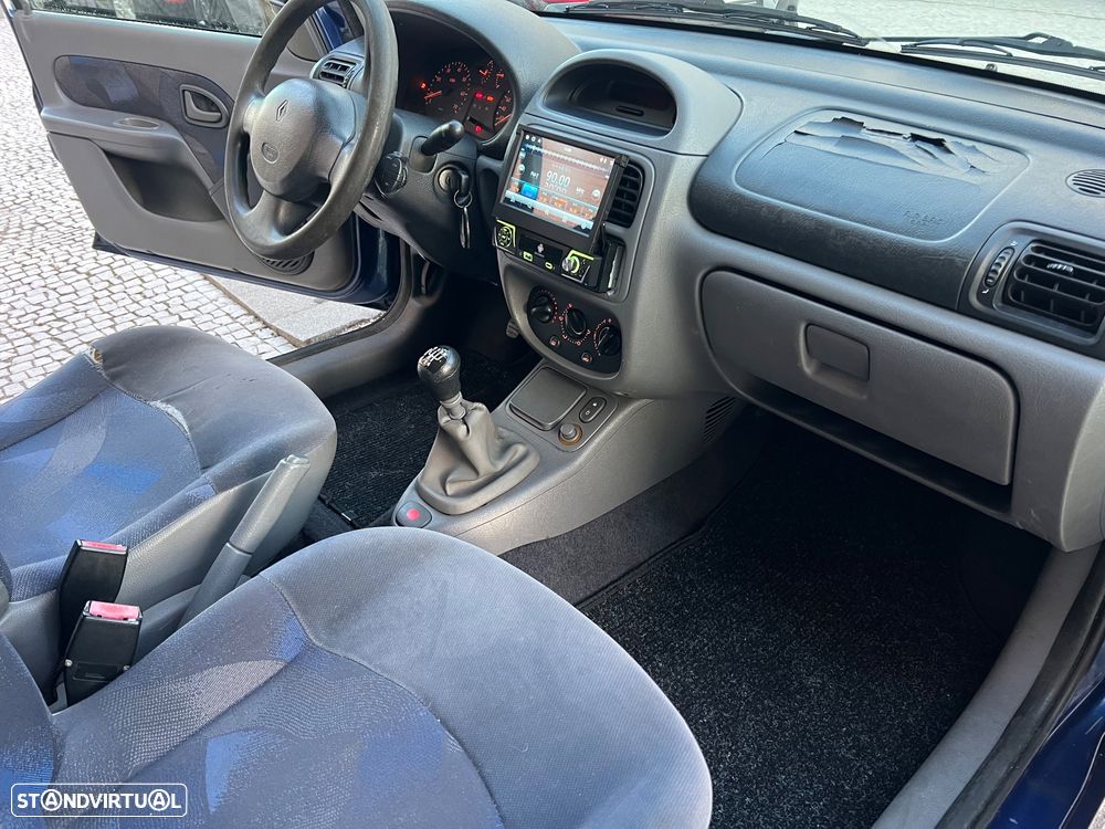 Renault Clio 1.2 RN - 16