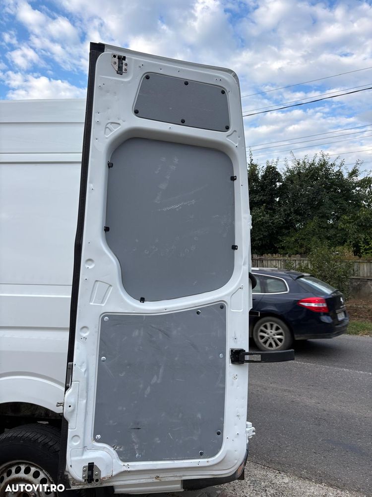 Mercedes-Benz Sprinter - 17