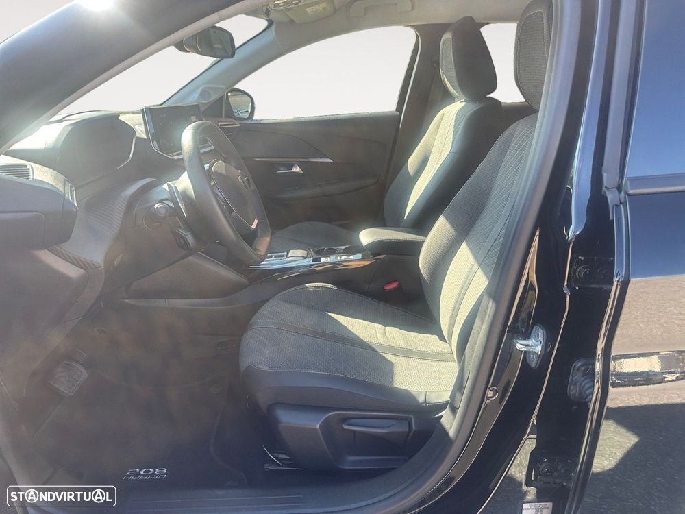Peugeot 208 1.2 Hybrid Allure e-DCS6 - 9