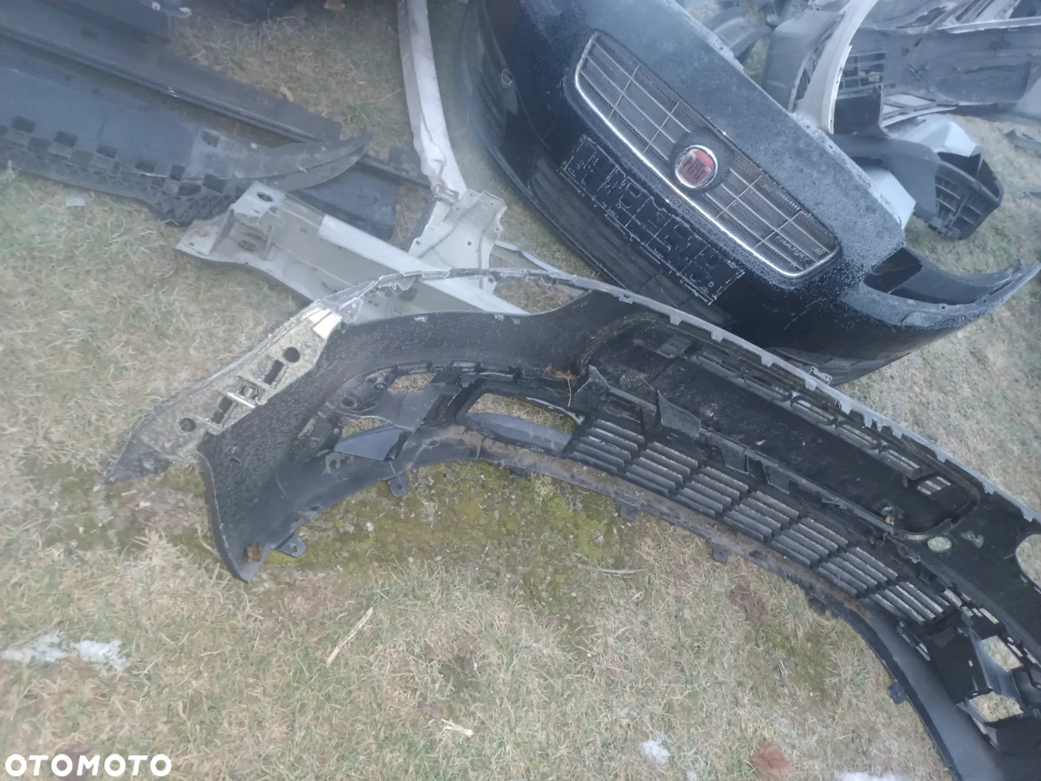 Zderzak przedni przód citroen c4 picasso II lift  17r - 3