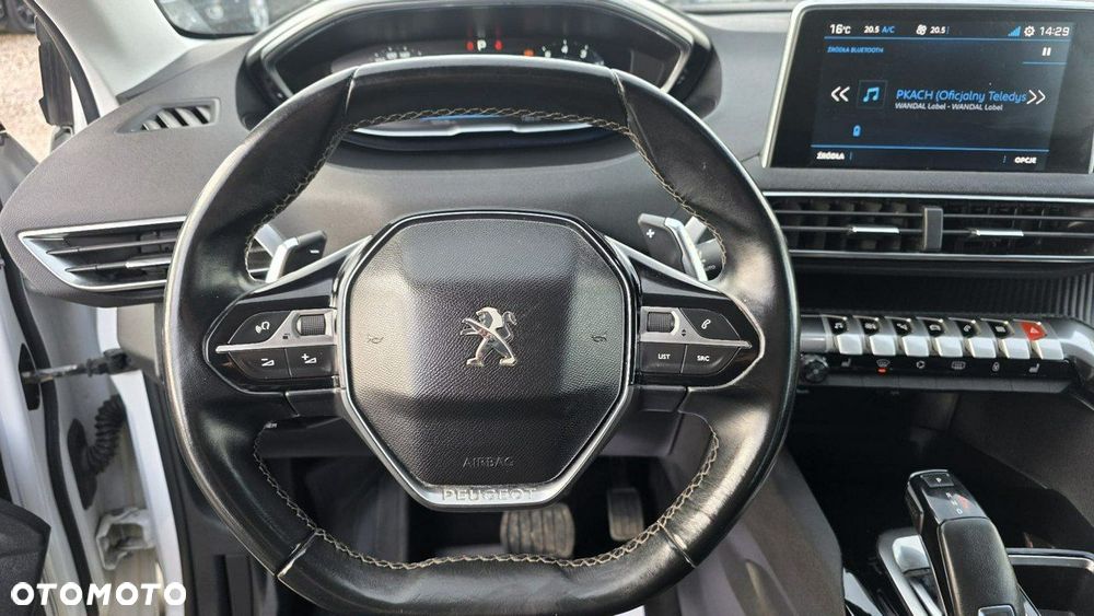 Peugeot 5008 - 15