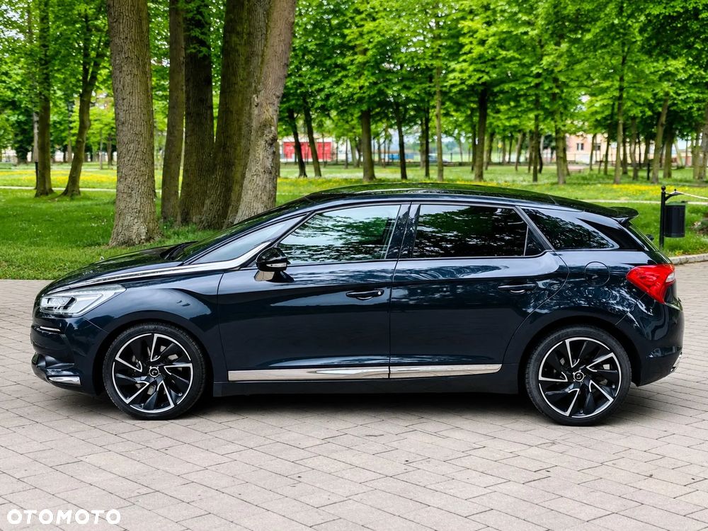 DS Automobiles DS 5 - 5