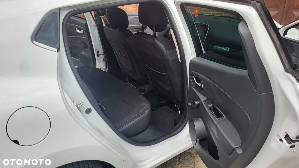 Renault Clio 0.9 TCe Limited - 16