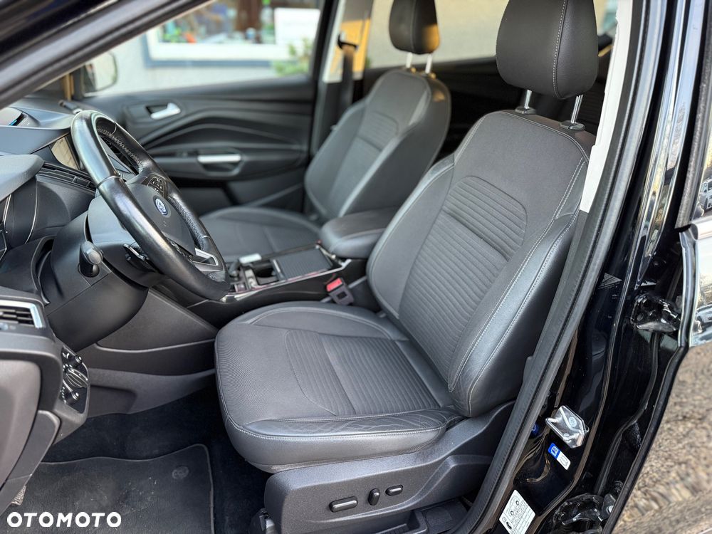 Ford Kuga 1.5 EcoBoost 4x4 Titanium - 20