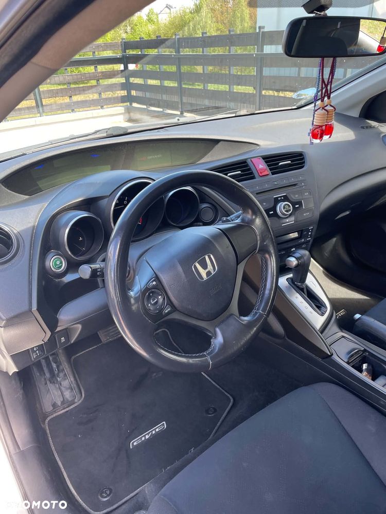 Honda Civic 1.8 Comfort i-SHIFT - 3