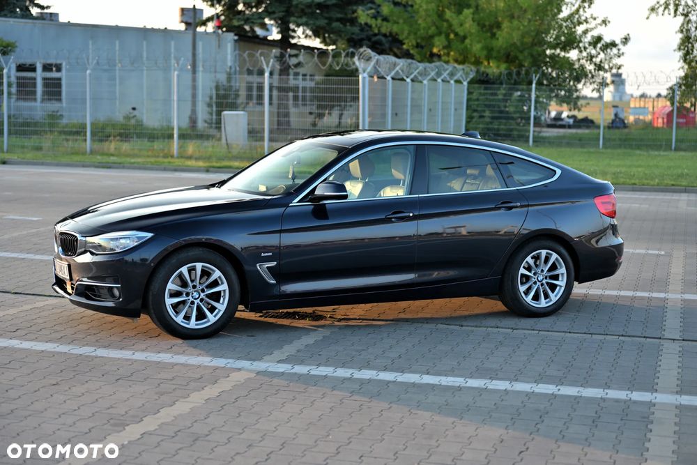 BMW 3GT 328i xDrive Luxury Line - 7