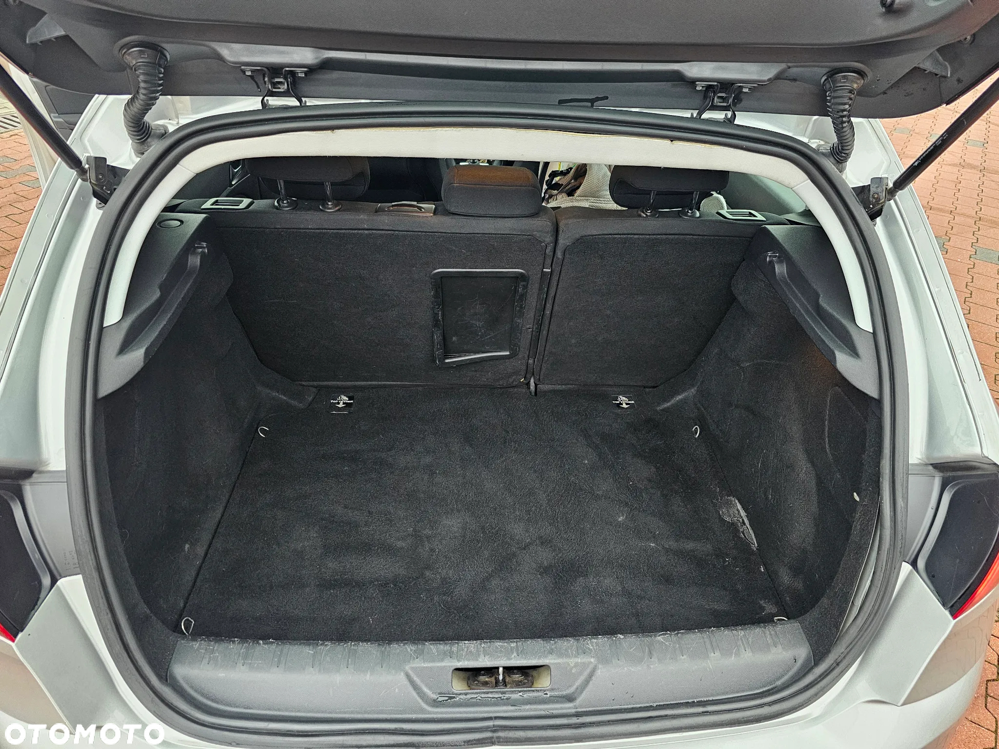 Peugeot 308 - 13