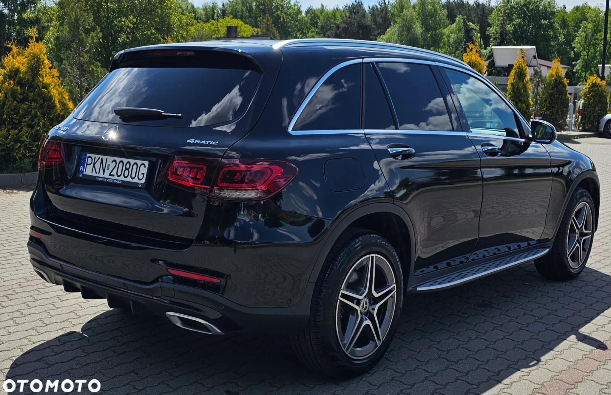 Mercedes-Benz GLC 300 4Matic 9G-TRONIC AMG Line - 6