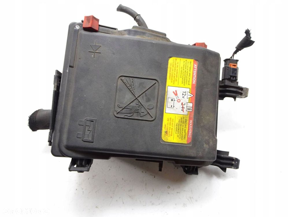 skrzynka bezpieczników bcm citroen c4 picasso ii peugeot 1.6 e-hdi - 2