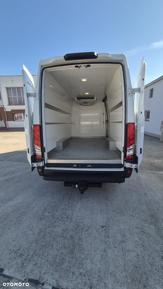 Iveco DAILY 35S15 - 9