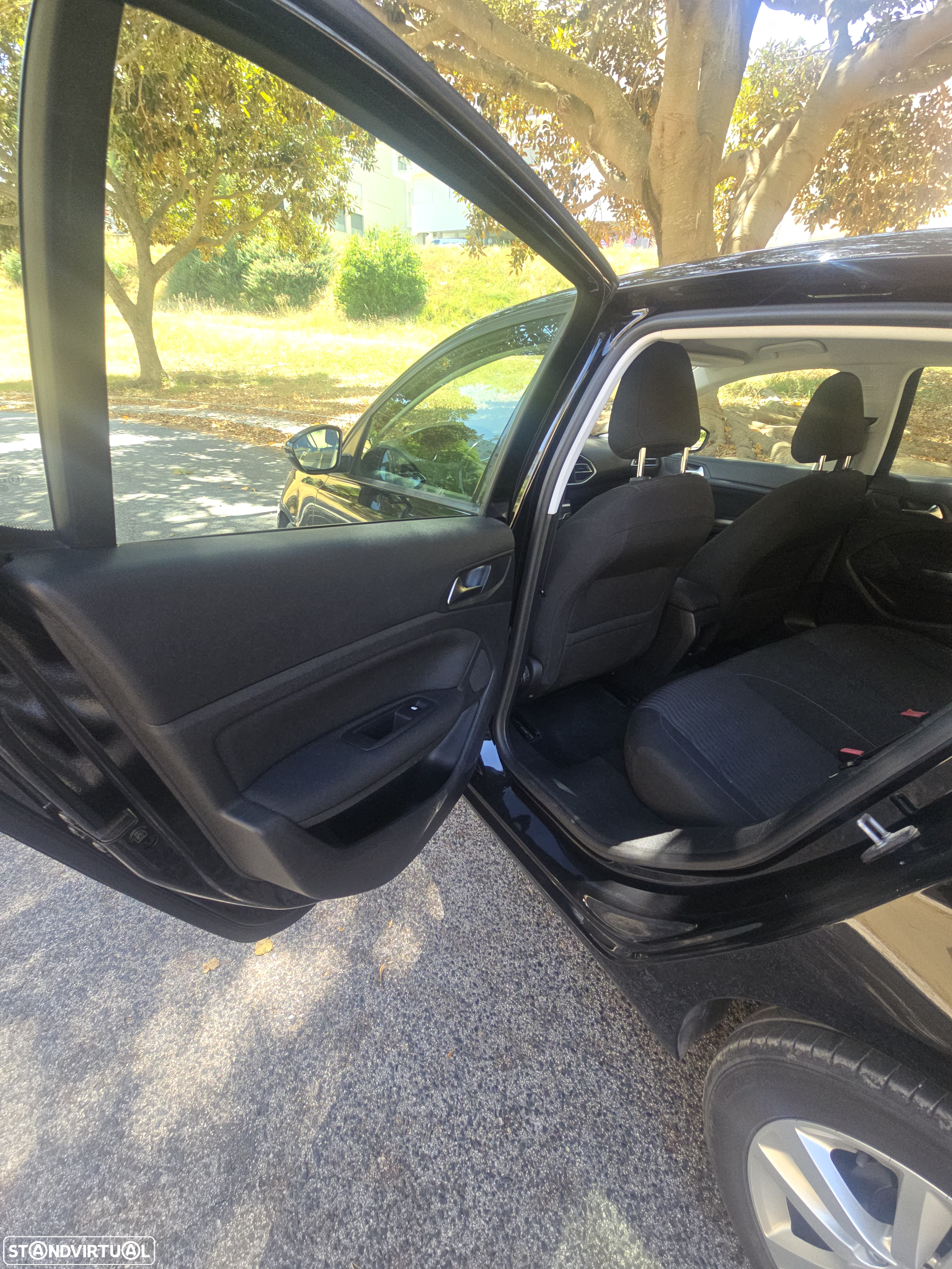 Peugeot 308 1.6 BlueHDi Allure - 26