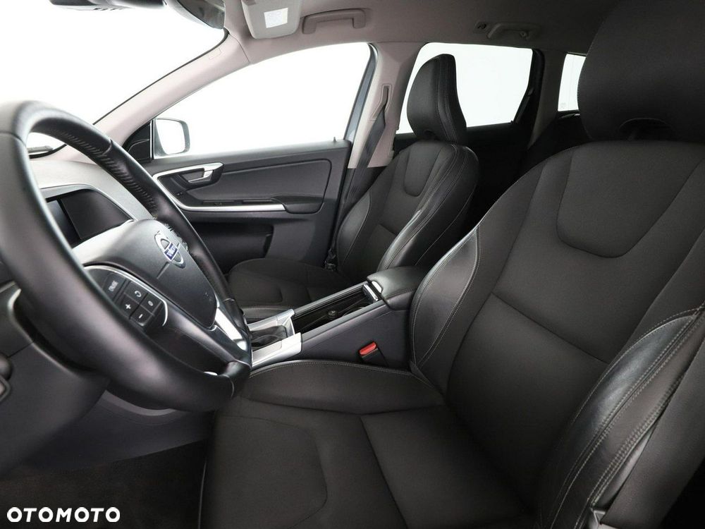 Volvo XC 60 D3 Geartronic Momentum - 13