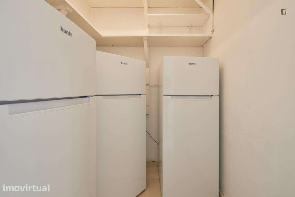 Quarto - localizado em Saldanha Lisbon - Grande imagem: 4/15
