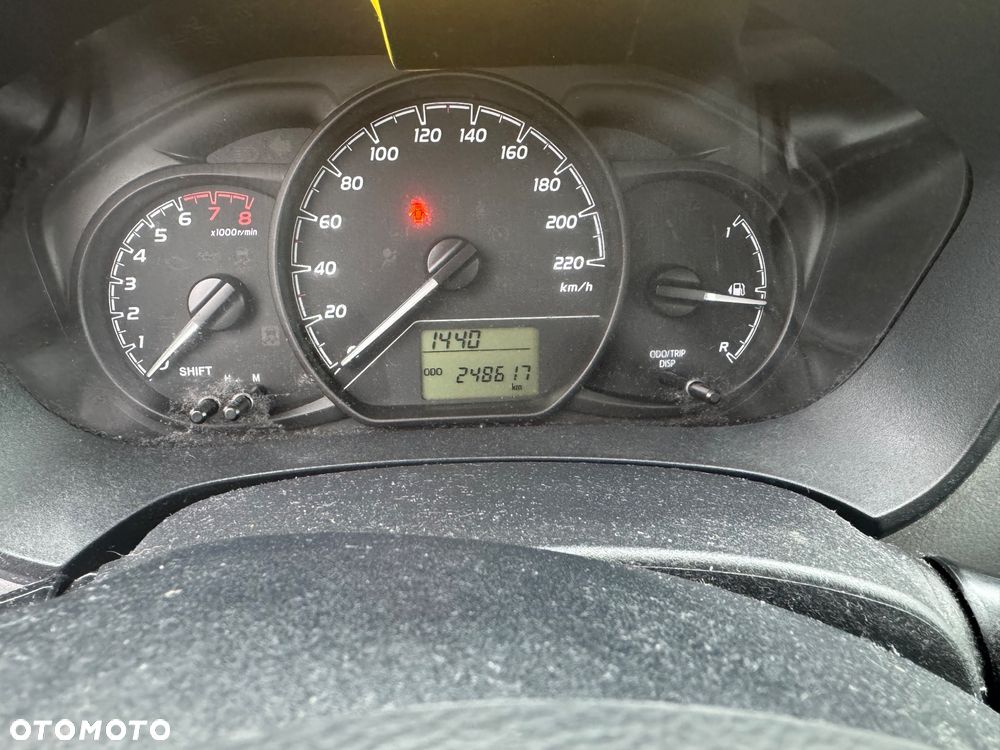 Toyota Yaris 1.0 Active - 7