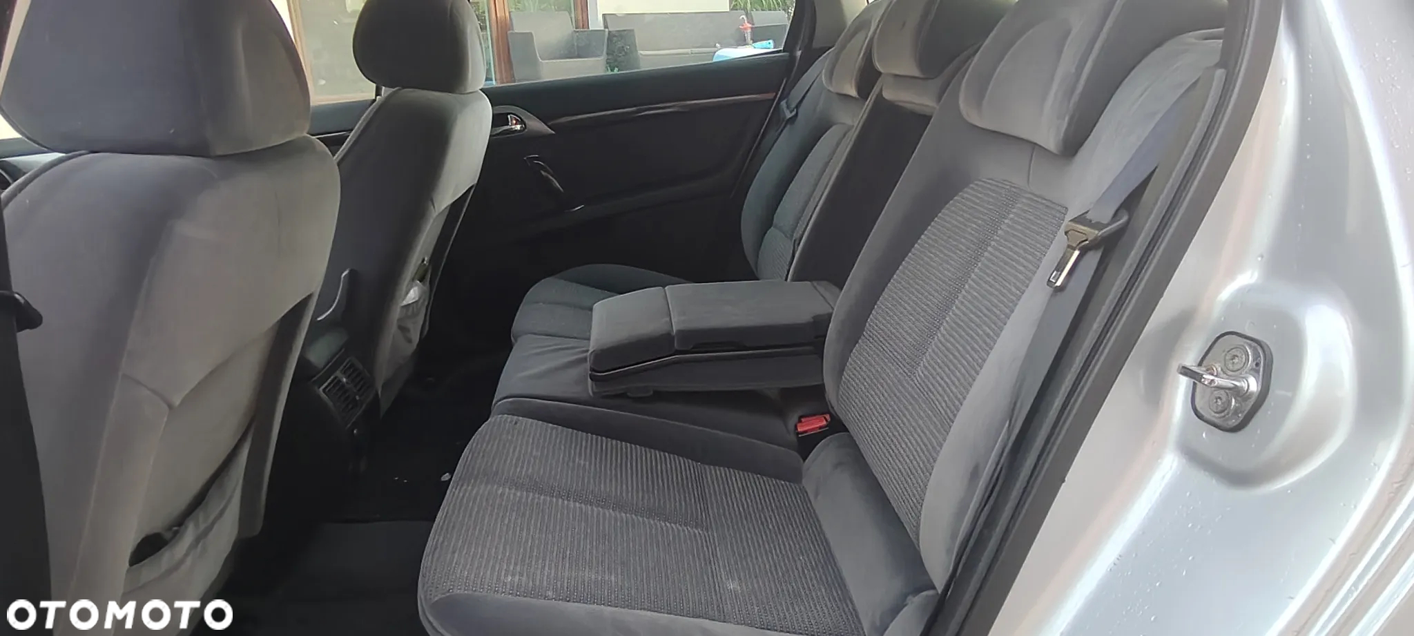 Peugeot 407 2.0 HDI Intense - 9