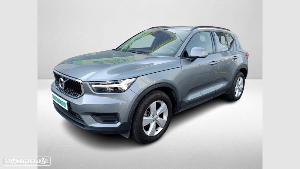 Volvo XC 40 1.5 T3 Momentum Tech Edition - 2