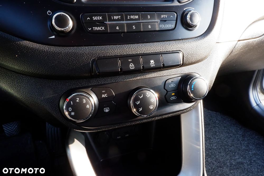 Kia Ceed 1.4 CRDi 90 Vision - 19