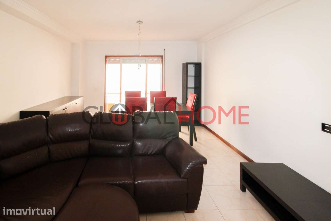 Apartamento T2 no Centro de Rio Tinto - Grande imagem: 3/26