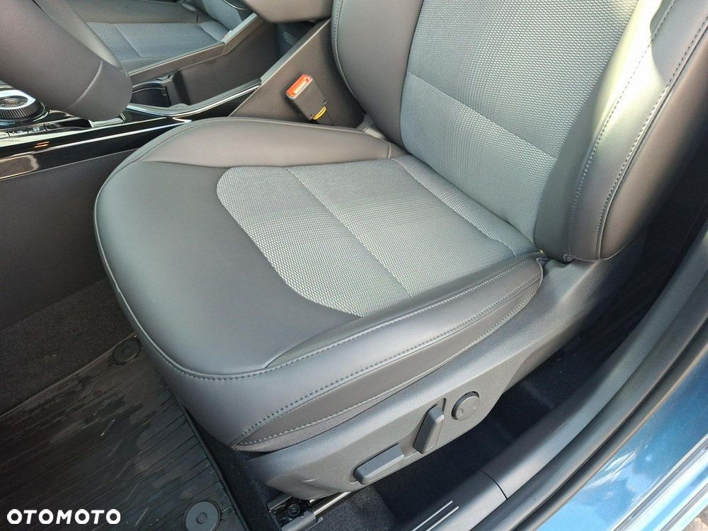 Kia Niro 1.6 GDI Hybrid Business Line - 12