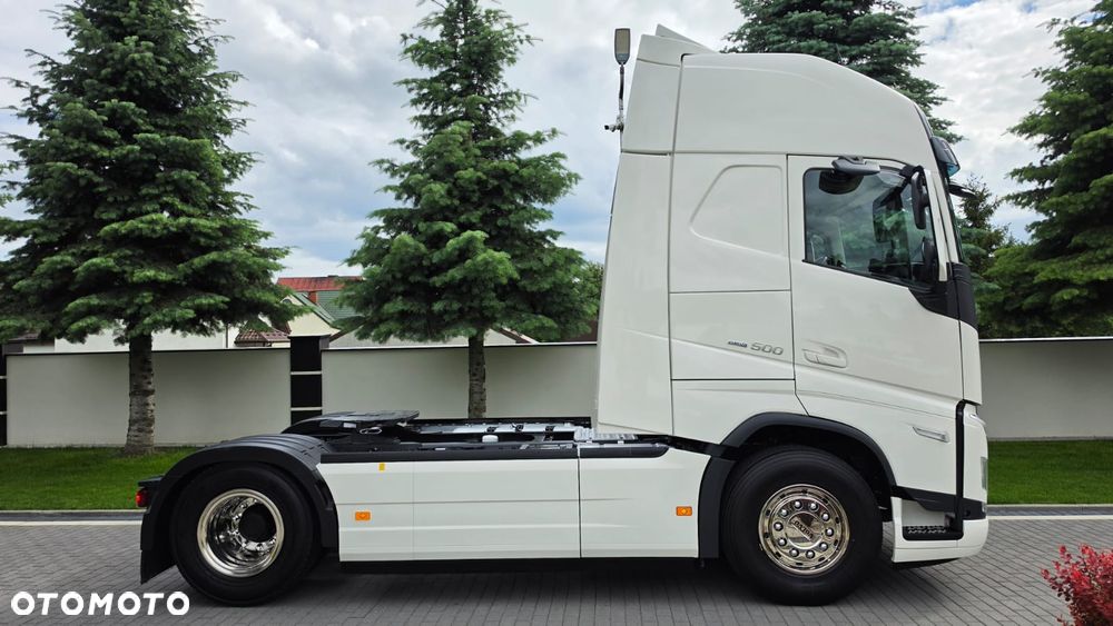 Volvo VOLVO///FH///500///2023/// GLOBETROTTER///XXL///1 TURBINA/// NOWE OPONY///KLIMATYZACJA POSTOJOWA///ZABUDOWY MIĘDZYOSIOWE///KAMERA/// VIRTUAL COCPIT///TABLET///STAN  BARDZO DOBRY - 6