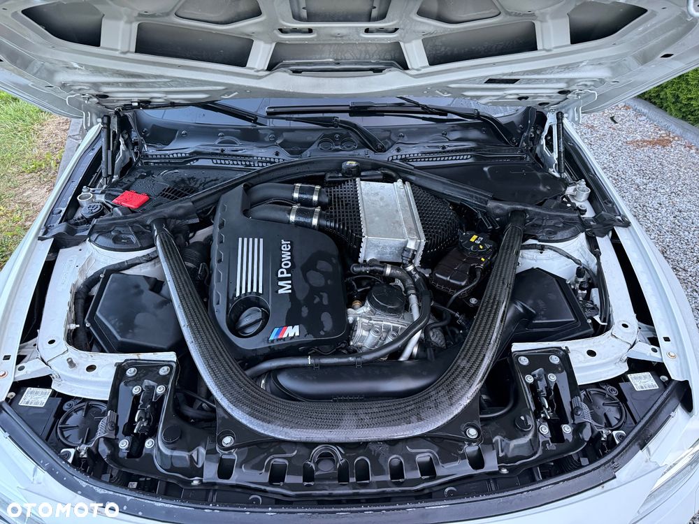 BMW M4 DKG - 13