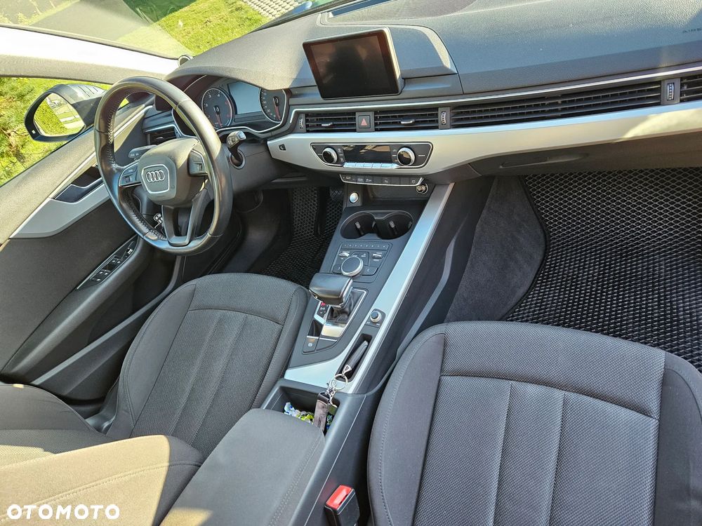 Audi A4 Avant 2.0 TDI S tronic - 5