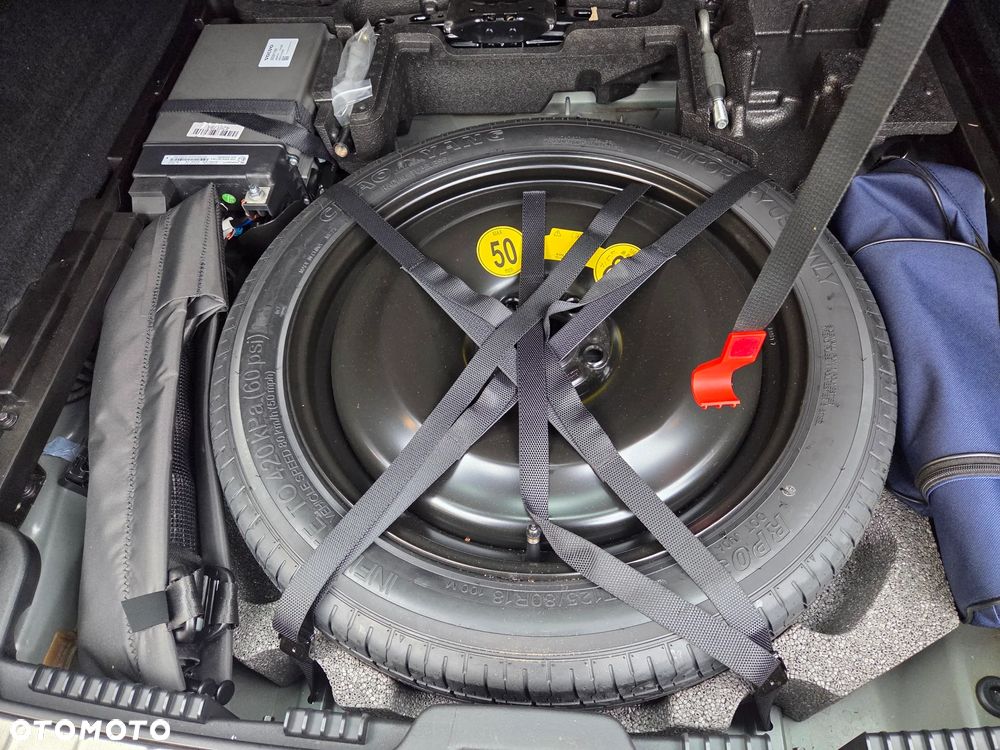 Volvo XC 60 D4 Momentum Pro - 12