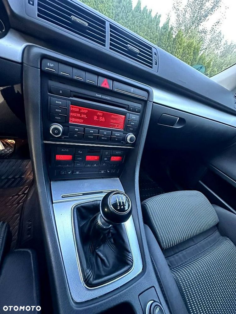 Audi A4 Avant - 11