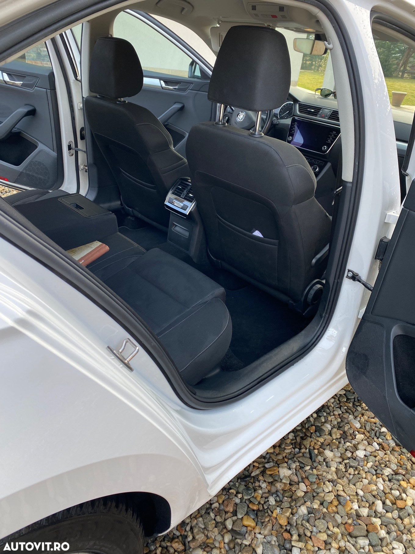 Skoda Superb 2.0 TDI Ambition - 2