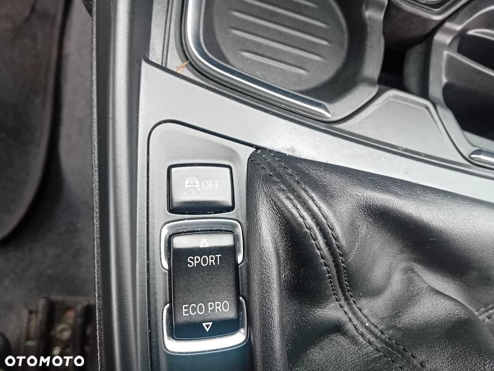 BMW Seria 1 116i Sport Line - 29