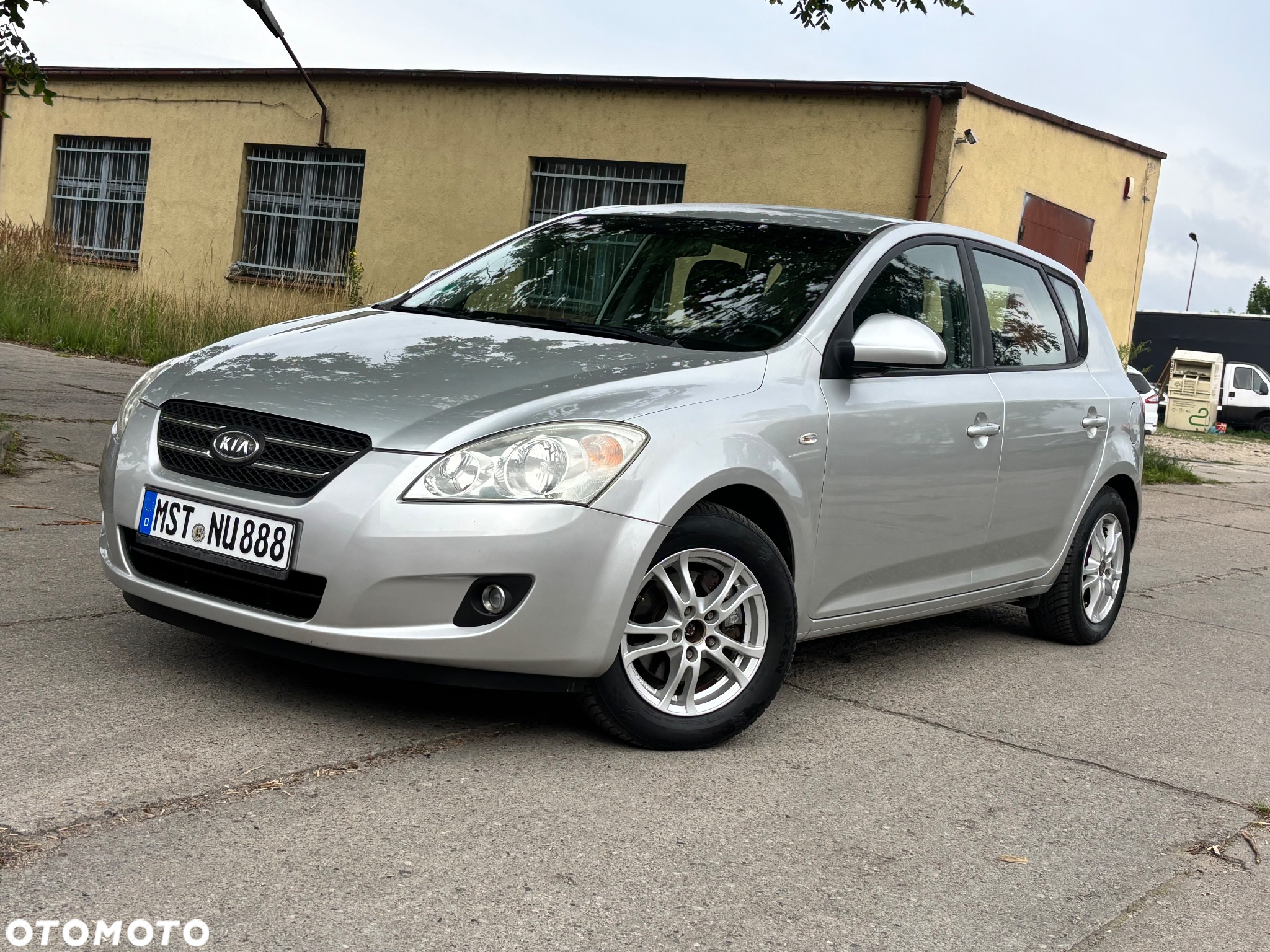 Kia Ceed 2.0 CVVT Spirit - 25