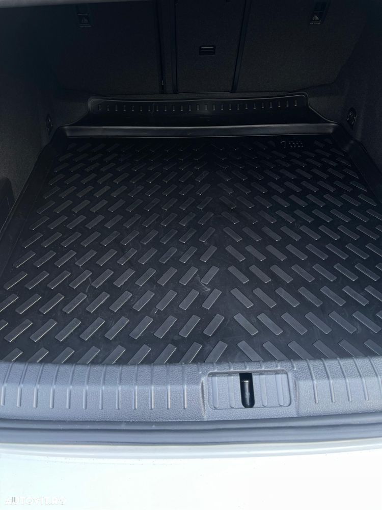 Volkswagen Passat 2.0 TDI DSG Highline - 8