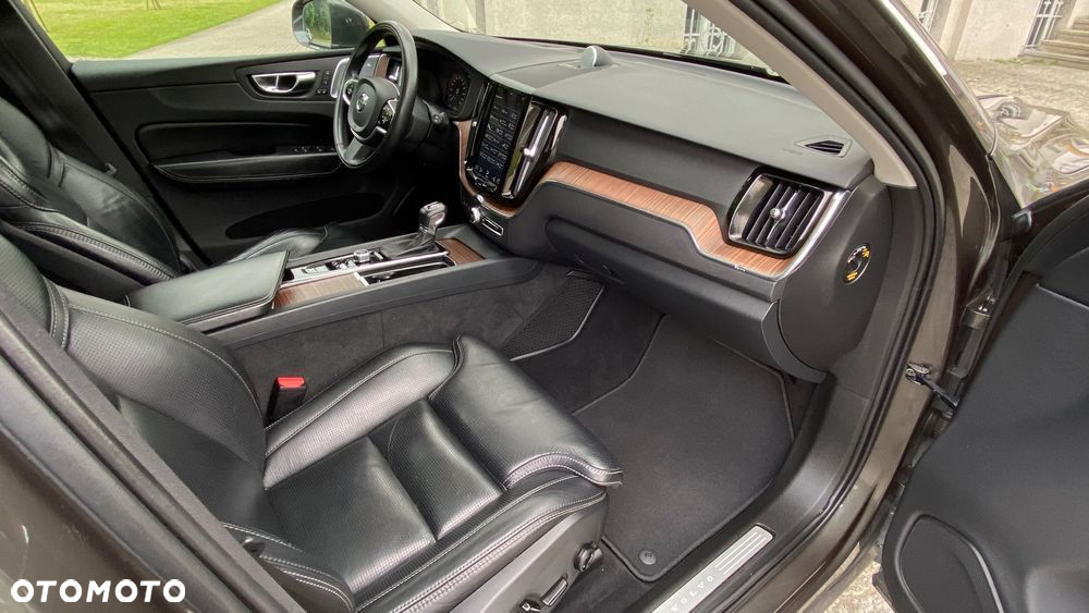 Volvo XC 60 D5 AWD Inscription - 6