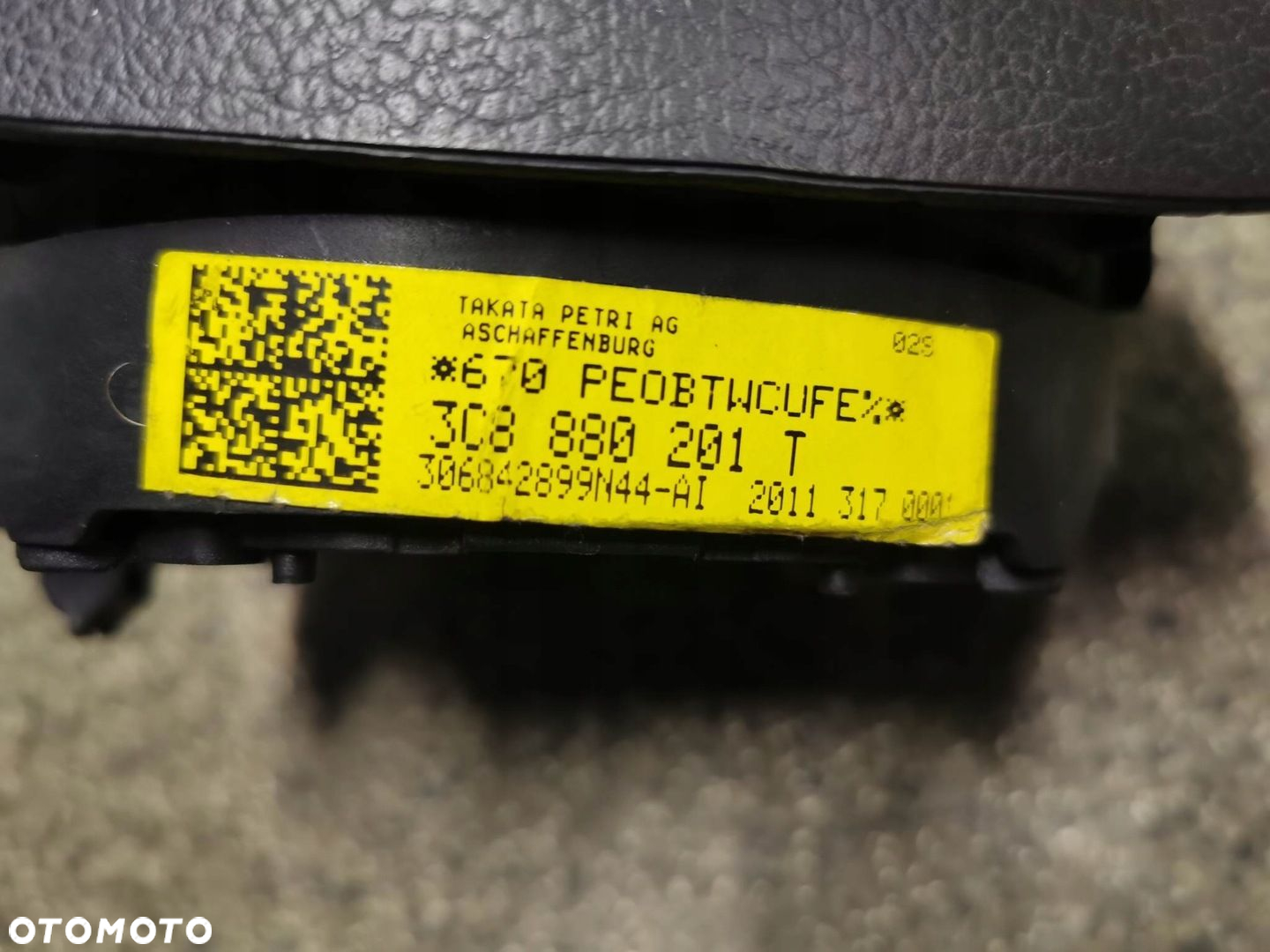 PODUSZKA AIRBAG KIEROWCY VW PASSAT B7 3C8880201T - 4