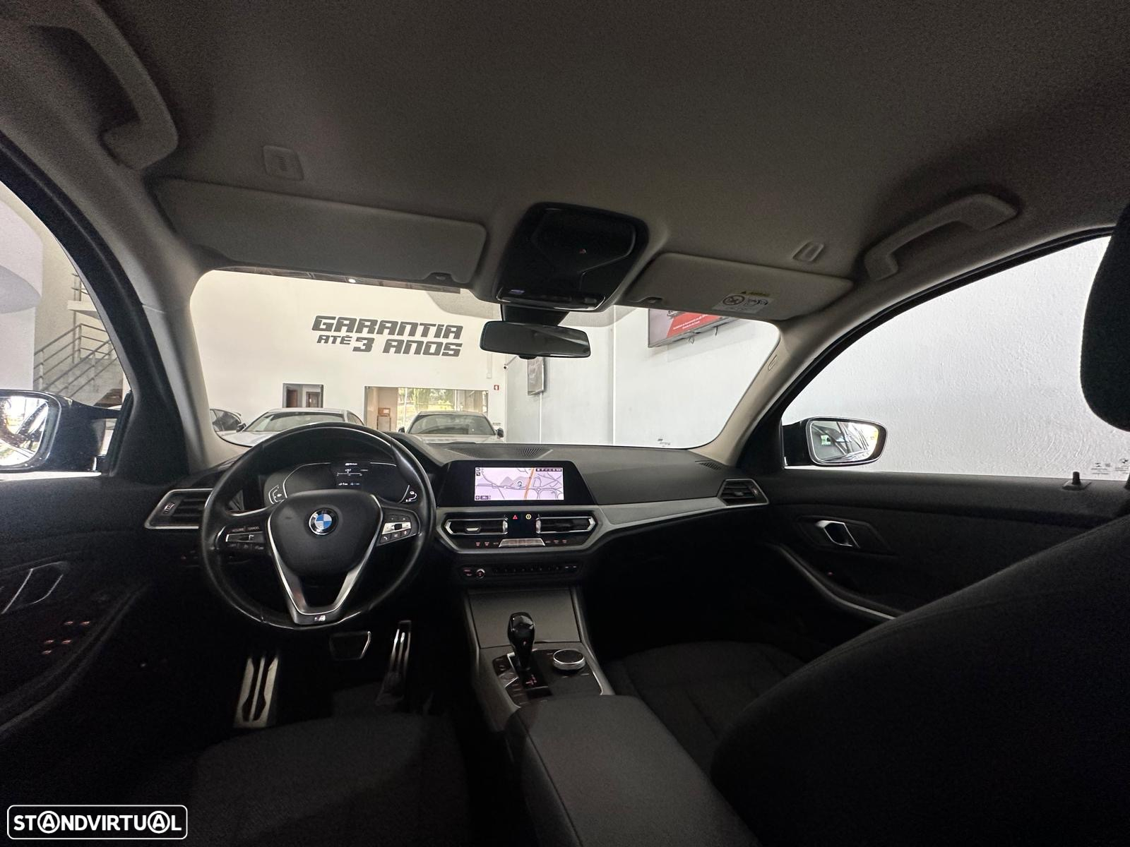 BMW 330 e iPerformance Pack M - 31