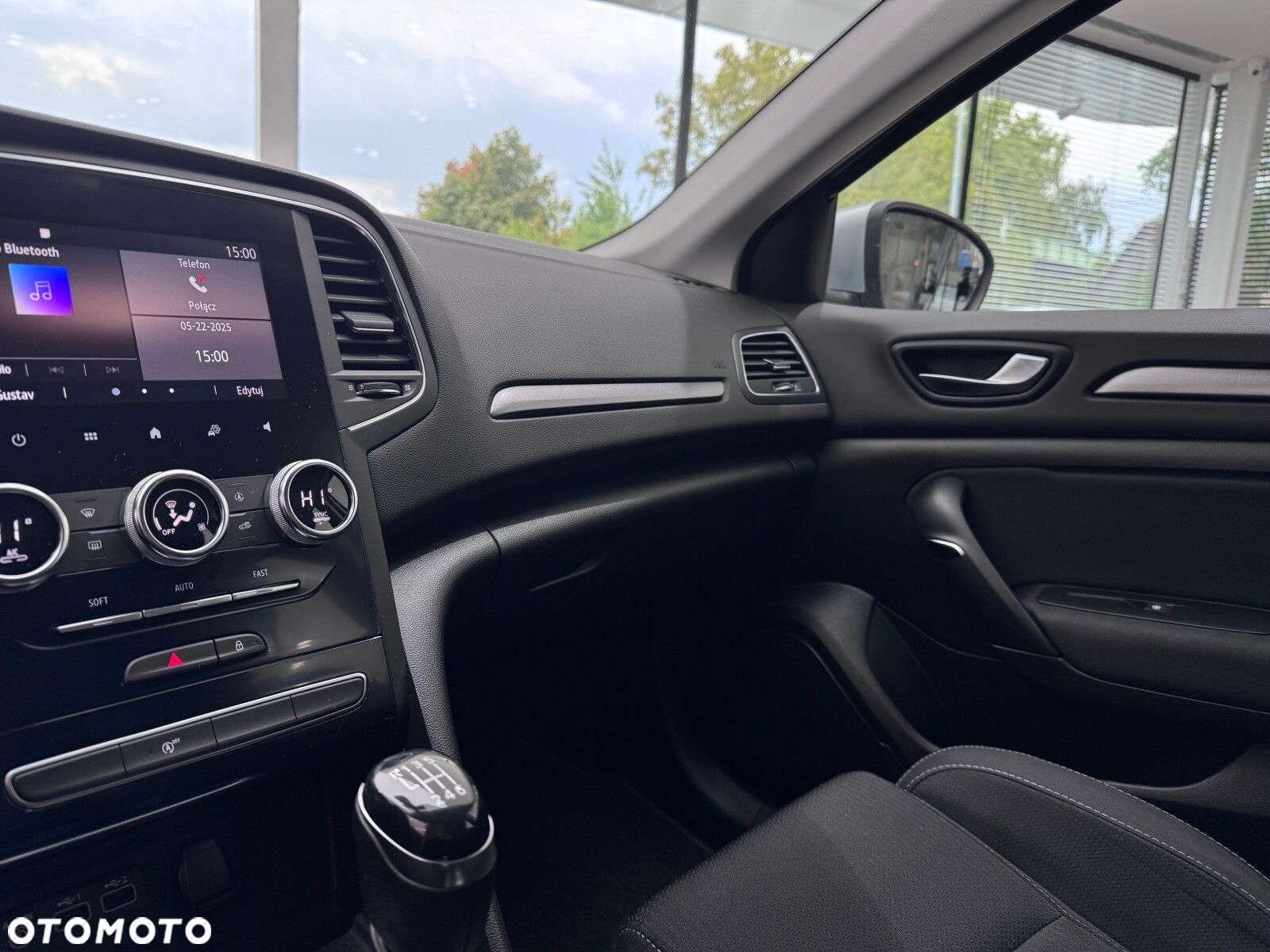 Renault Megane 1.3 TCe FAP Zen - 25