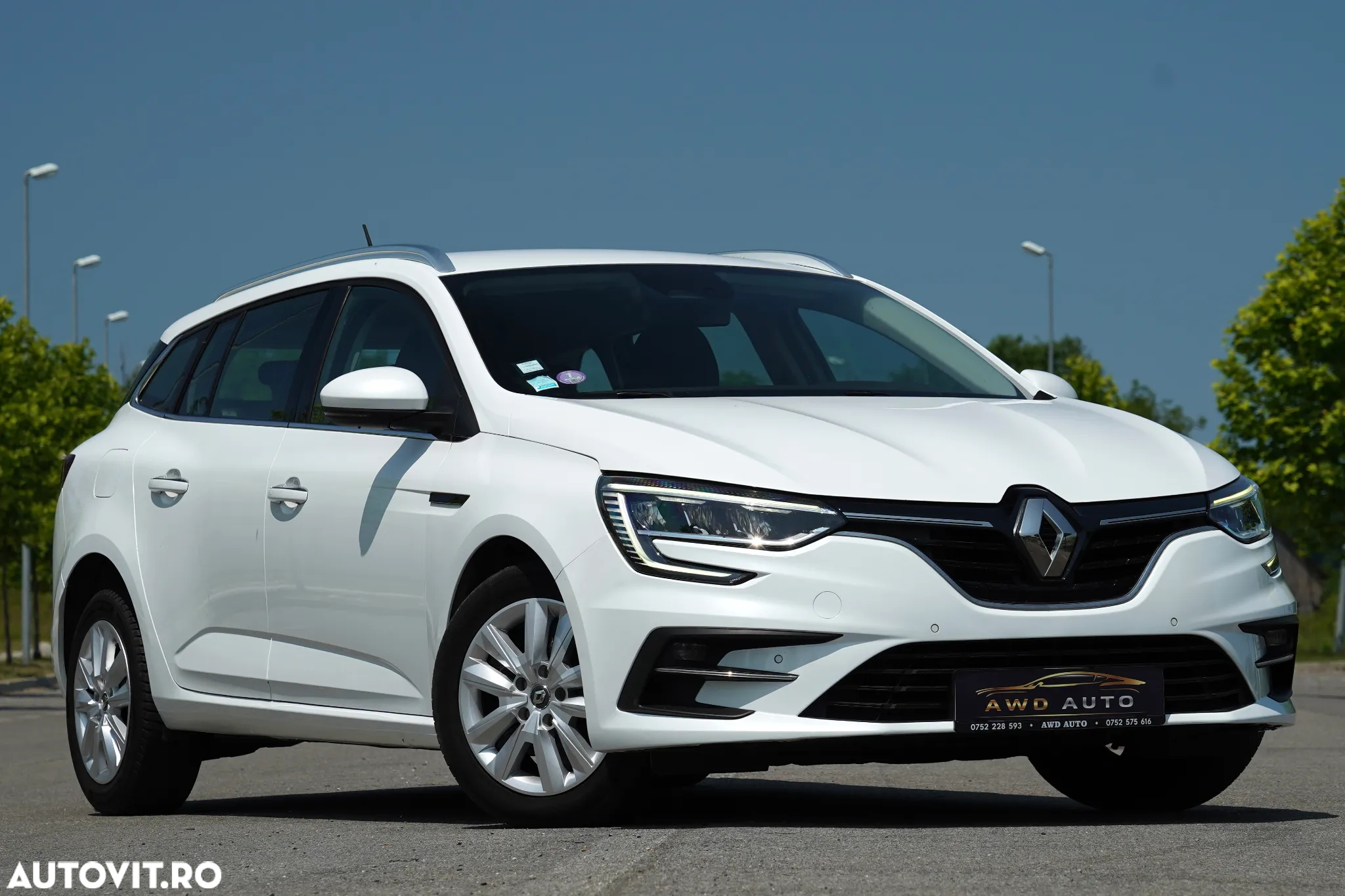 Renault Megane TCe EDC Intens - 19