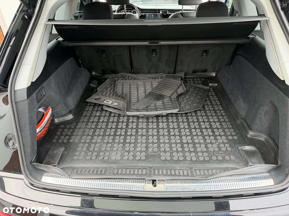 Audi Q7 - 4
