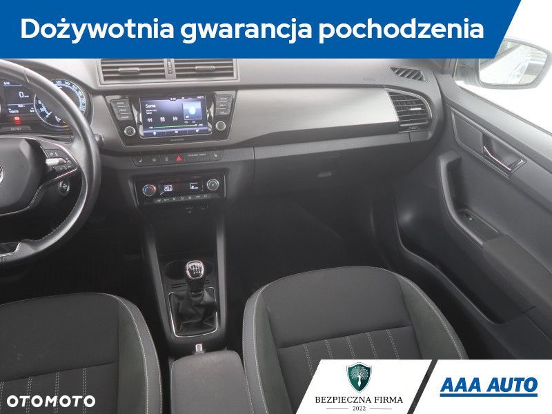 Skoda Fabia - 10